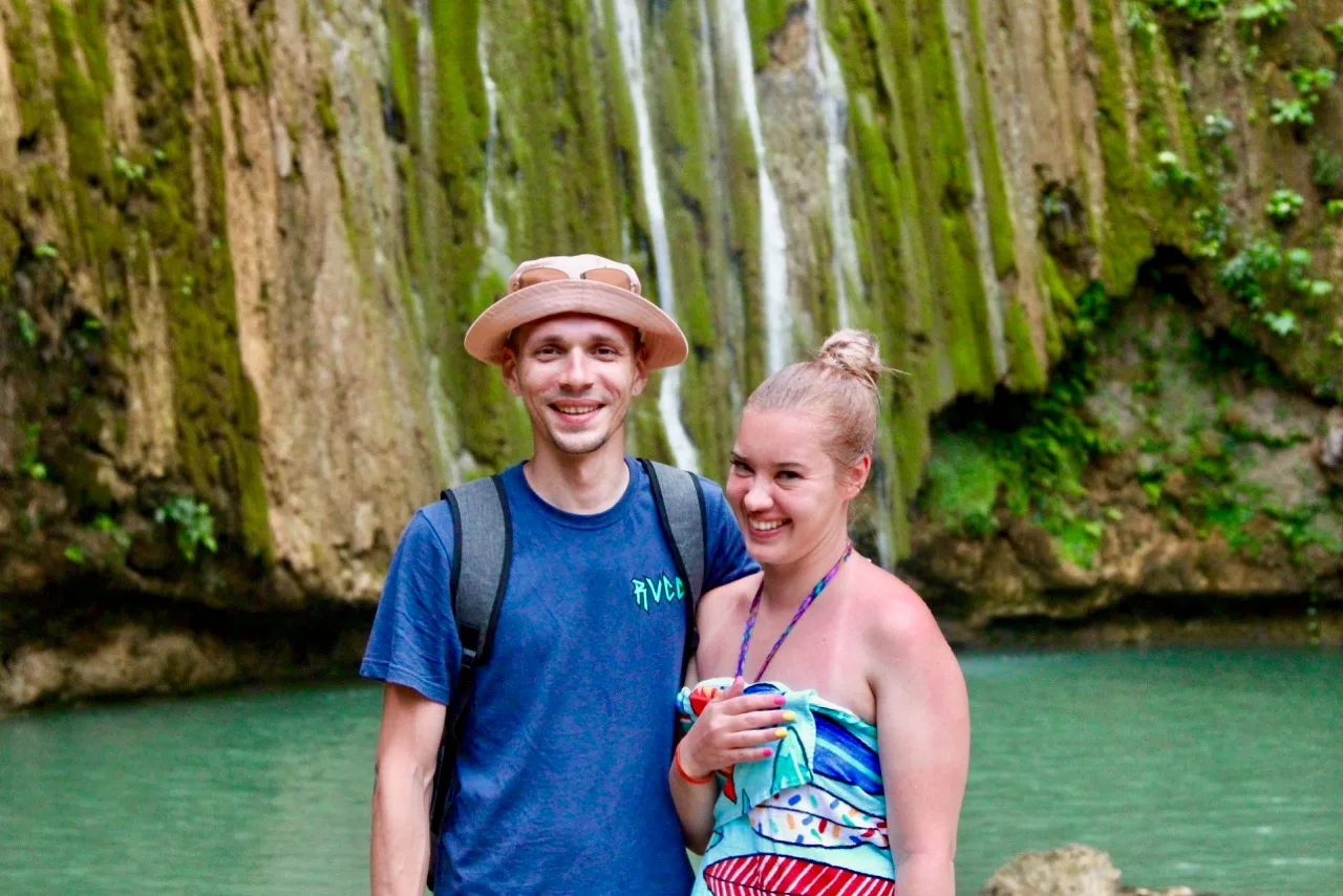 Travel to El Limon waterfall